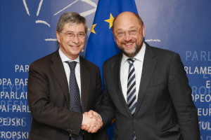 Vasco Errani a Bruxelles ha incontrato anche il Presidente dell'Europarlamento Martin Schulz.  © European Union 2013 - EP 