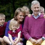 filippo-e-matilde-del-belgio-con-i-4-figli