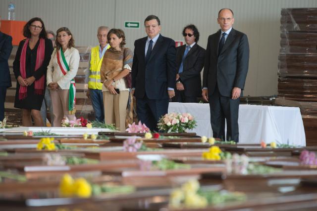 La visita di Barroso e Letta a Lampedusa dopo la strage
