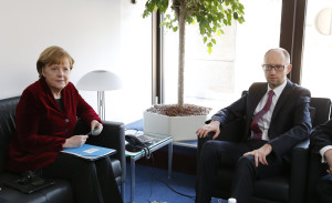 Il bilaterale tra Yatseniuk e Merkel - ph. European Council