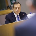 Draghi: tenere Londra nell'Ue e integrare maggiormente l'eurozona