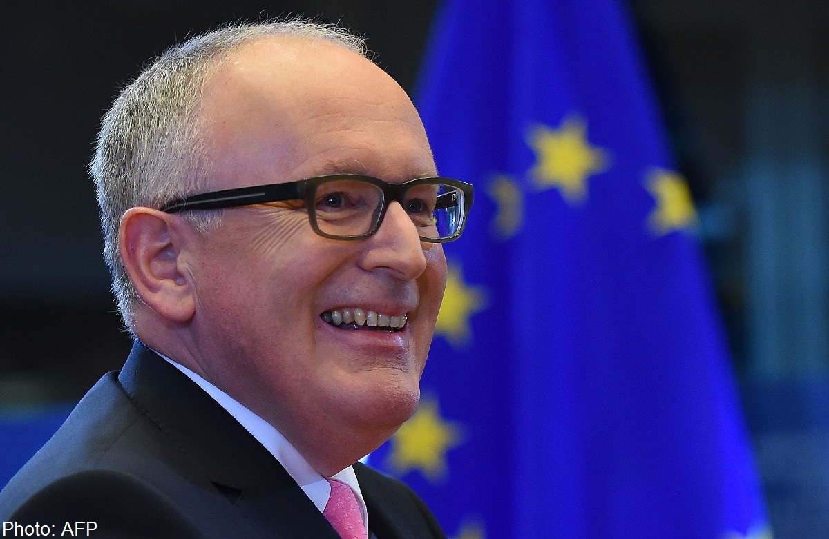 Siracusa Timmermans, Severgnini, Dialogo, cittadini