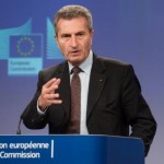 Dichiarazioni 'razziste', Oettinger chiede scusa: 