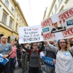 L'Università di Soros si arrende: lascia Budapest per Vienna