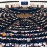 Strasburgo, il Parlamento vuole una Brexit 
