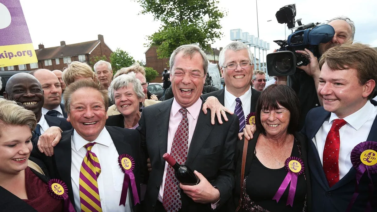 Nel 1993 nasce il partito per l'Indipendenza del Regno Unito (Ukip) guidato da Nigel Farage.