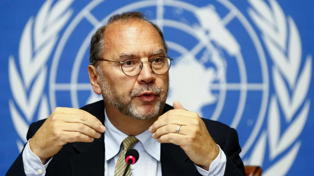 Il professor Peter Piot