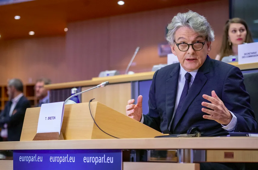 Il commissario europeo per il Mercato interno, l’industria e la difesa,  Thierry Breton, in audizione in Parlamento europeo [archivio]