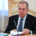 La sanzioni UE hanno costretto il ministro russo Sergei Lavrov ad annullare la visita in Serbia