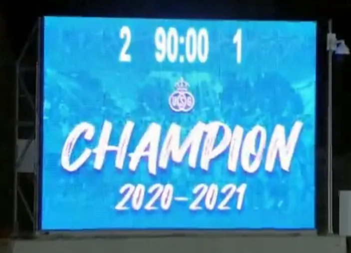 Vincendo contro il Molenbeek nel derby l'Union Saint-Gilloise conquista la matematica promozione in serie A dopo 48 anni [Bruxelles, 13 marzo 2021]