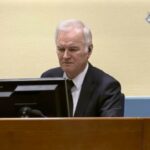 Ratko Mladić, condanna definitiva all'ergastolo per il boia di Srebrenica. L'UE: 