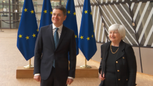 Il presidente dell'Eurogruppo, Paschal Donohoe, e il segretario al Tesoro americano, Janet Yellen [Bruxelles, 12 luglio 2021]