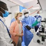 Dai vaccini alle somministrazioni, l'UE prepara il vertice con i Paesi africani aumentando i finanziamenti alla regione