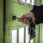 Meno arresti con il COVID: scende il numero di detenuti nelle carceri