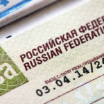 L'Ue studia una sospensione del regime agevolato dei visti per tutti i cittadini russi