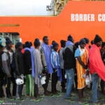 Rifugiati e migranti: un fenomeno che si preferisce resti emergenza