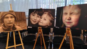 Mostra "Children in war" Ucraina Cese