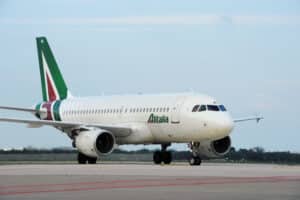 La Commissione Ue boccia anche gli aiuti da 400 milioni di euro ad Alitalia