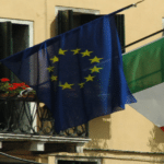 Quattro procedure nuove e due che avanzano, l'Ue dura con l'Italia