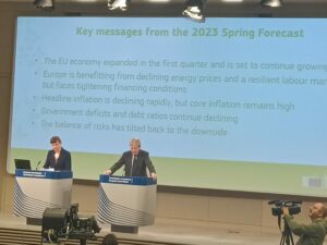 Il commissario per l'Economia, Paolo Gentiloni, presenta la previsioni economiche di primavera