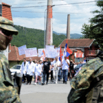 Un piano per la de-escalation in Kosovo e il ritiro delle misure Ue. Meno polizia al nord ed elezioni locali dopo l'estate