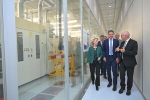 Ursula Vvn der Leyen Microchip