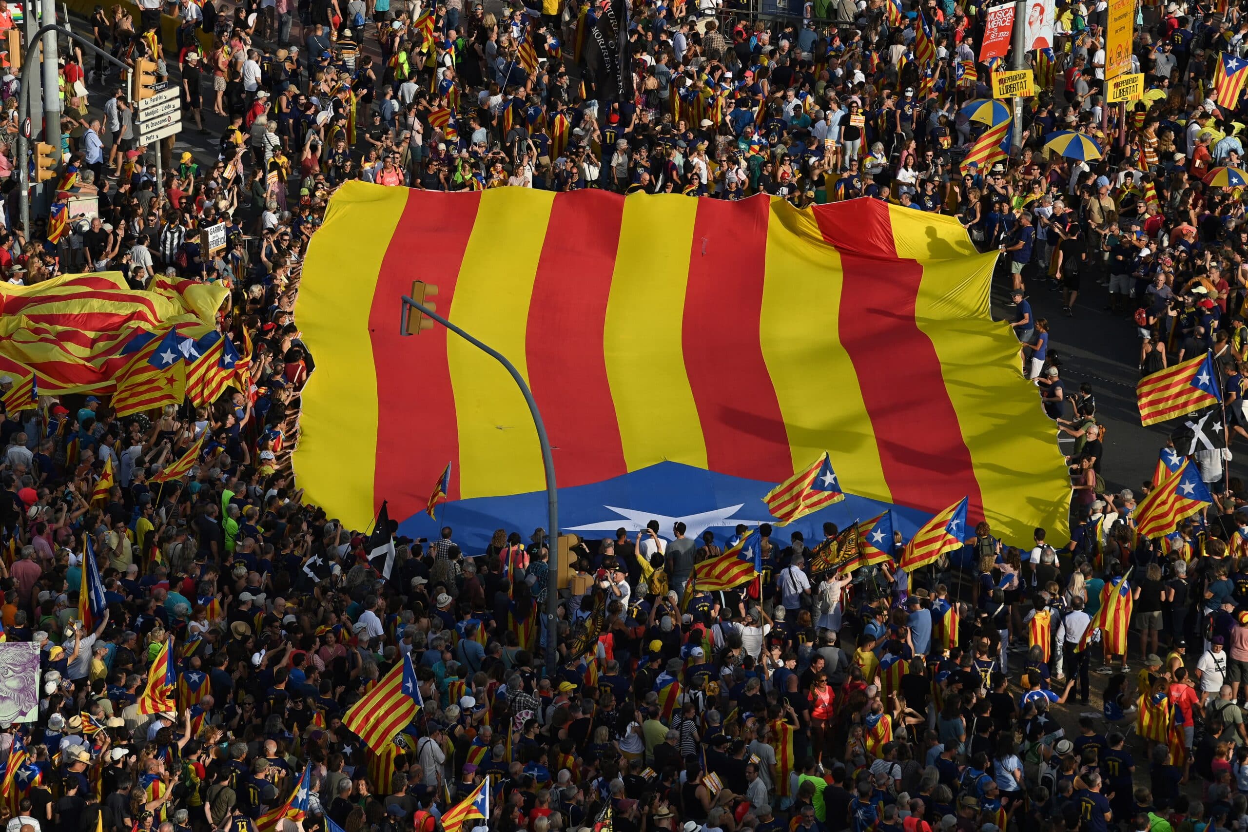 Bandiere catalano, dimostrazione Promozione della lingua catalana nelle  Isole Baleari, Palma di Maiorca, SPAGNA Foto stock - Alamy