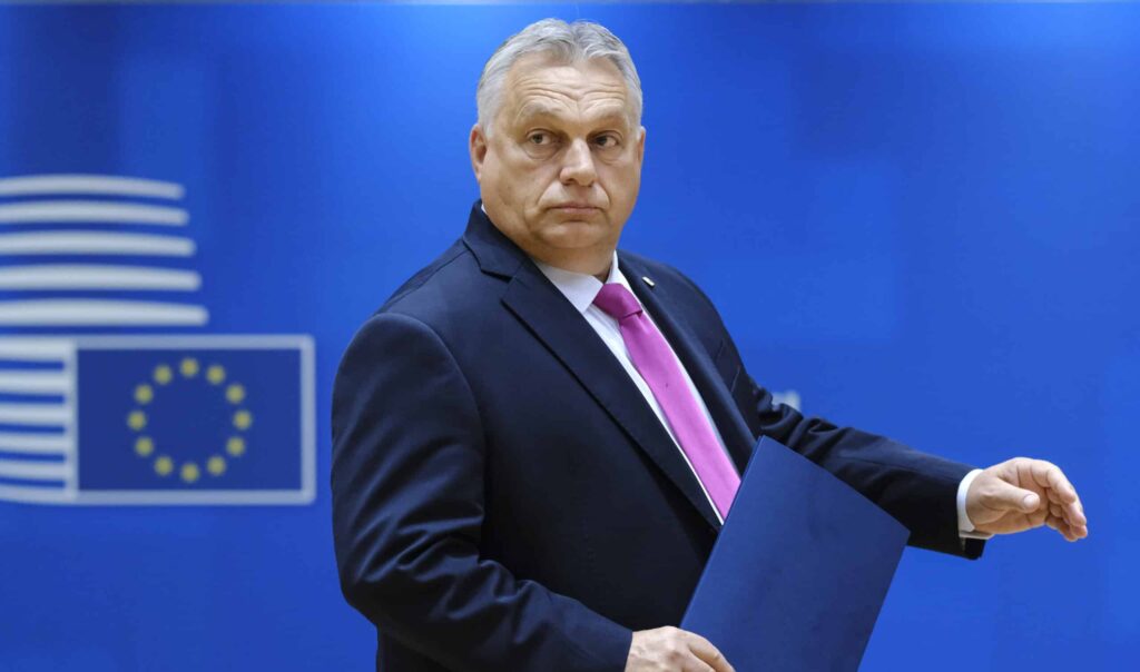 “Grazie Ungheria”, finisce l’era di Orban, travolto nelle urne da Magyar