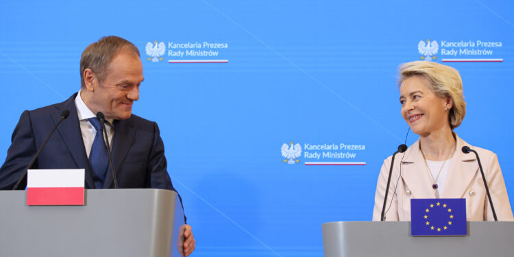 Donald Tusk Ursula von der Leyen Polonia Ue