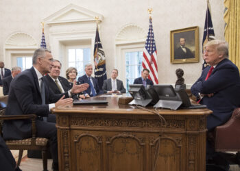 Jens Stoltenberg Donald Trump Nato Stati Uniti