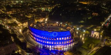 Colosseo Monumenti Ue Giornata dell'Europa Stati Uniti, difesa, Ucraina