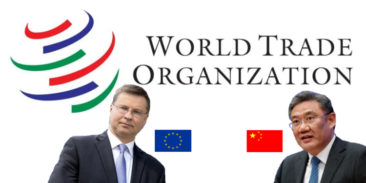 Cina e Unione europea finiscono al Wto per i dazi [A sinistra: Valdis Dombrovskis, commissario per il Commercio. A destra: Wang Wentao, ministro per il Commercio cinese]