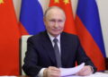 Il presidente della Russia, Vladimir Putin. Contro di lui l'Ue poteva fare di più in termini di sanzioni, ammette la Commissione europea [foto: imagoeconomica]