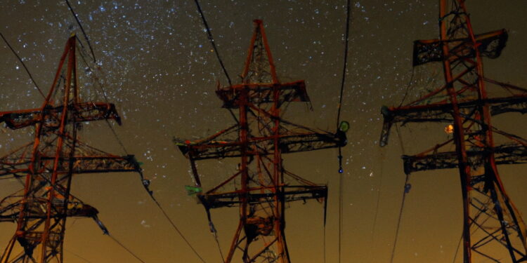 Tralicci di energia elettrica [foto: imagoeconomica]
