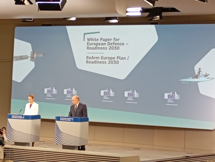 "Be prepared for the worst." EU approves its White Paper on Defense