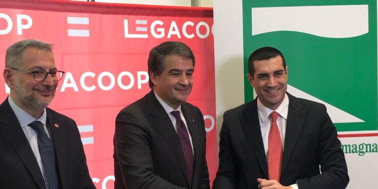 Legacoop president, Simone Gamberini (left), EU Commission executive vice president, Raffaele Fitto (center), and Emilia-Romagna region president, Michele De Pascale (right)