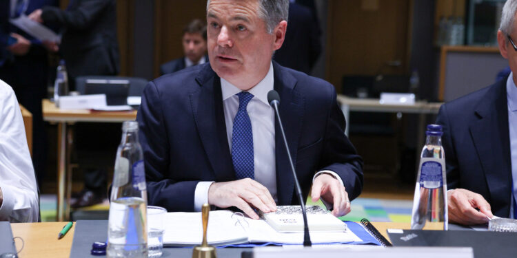 Il presidente dell'Eurogruppo, Paschal Donohoe [foto: Alexandros Michalidis/imagoeconomica]