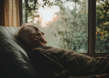 ANZIANI MORIBONDI ANZIANO MORIBONDO MALATI MALATO GENERATE AI IA