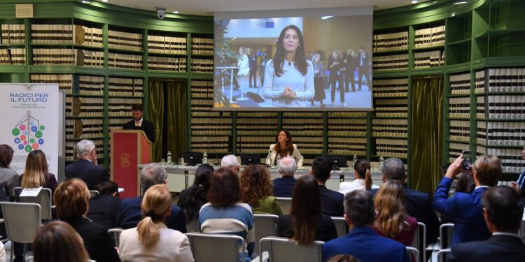 La vicepresidente del Parlamento europeo Pina Picierno collegata con l'evento InClasse