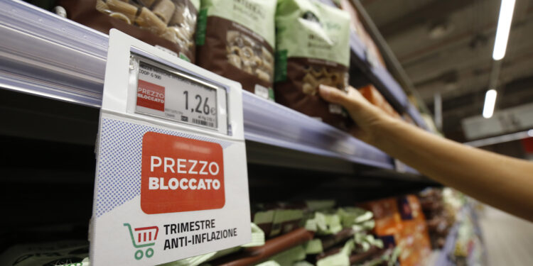 CARRELLO TRICOLORE, PREZZO, PREZZI, INFLAZIONE, TRIMESTRE ANTI-INFLAZIONE, SUPERMERCATO, SPESA, PREZZO BLOCCATO