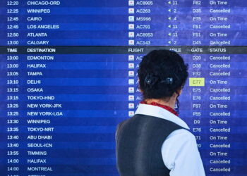 I voli Air Canada risultano cancellati all'aeroporto internazionale Pearson mentre gli assistenti di volo sono in sciopero a Toronto sabato 16 agosto 2025. [Photo by Sammy Kogan/CP/ABACAPRESS.COM]