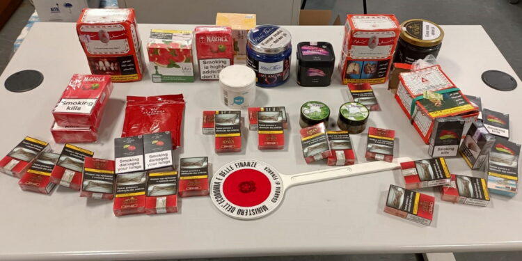 Sigarette illegali [Foto: IPA agency]