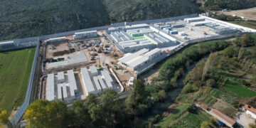 Il centro di Gjader, in Albania [Via Imagoeconomica]