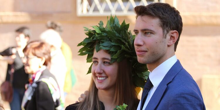 [foto: Flautomagico25/Wikimedia Commons. https://commons.wikimedia.org/wiki/File:Laurea_di_Clelia.JPG]