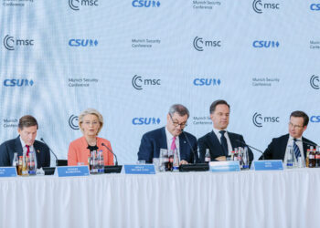 Richard Blumenthal, Ursula von der Leyen, Markus Söder, Mark Rutte, Ulf Kristersson, from left to right
