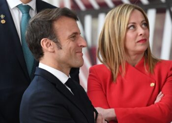 Il presidente francese, Emmanuel Macron, e la presidente del Consiglio italiana, Giorgia Meloni. Fonte: Consiglio UE
