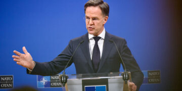 Il segretario generale della NATO, Mark Rutte, alla presentazione della Relazione annuale 2025. Fonte: NATO