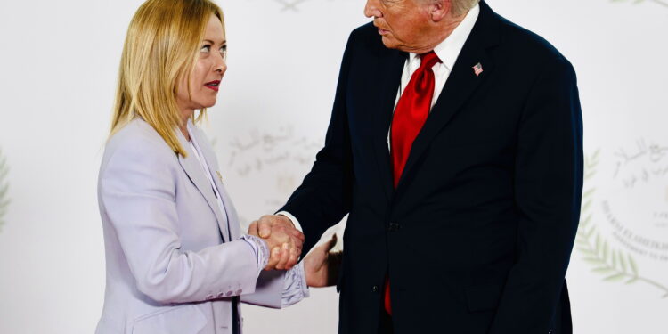 LA PRESIDENTE DEL CONSIGLIO GIORGIA MELONI, DONALD TRUMP PRESIDENTE USA (Imagoeconomica)