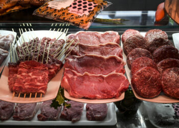 Dieta mediterranea, carne. Fonte: Carlo Lannutti/Imagoeconomica