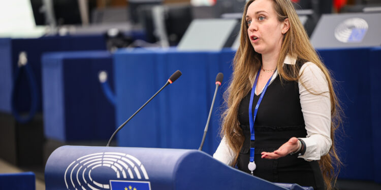 L'eurodeputata Greens/EFA, Cristina Guarda. Fonte: